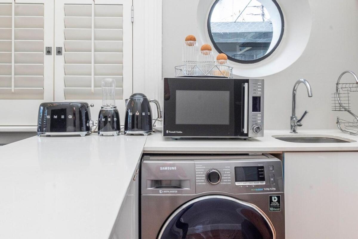 2-bed Rose In Woodstock Cape Town
